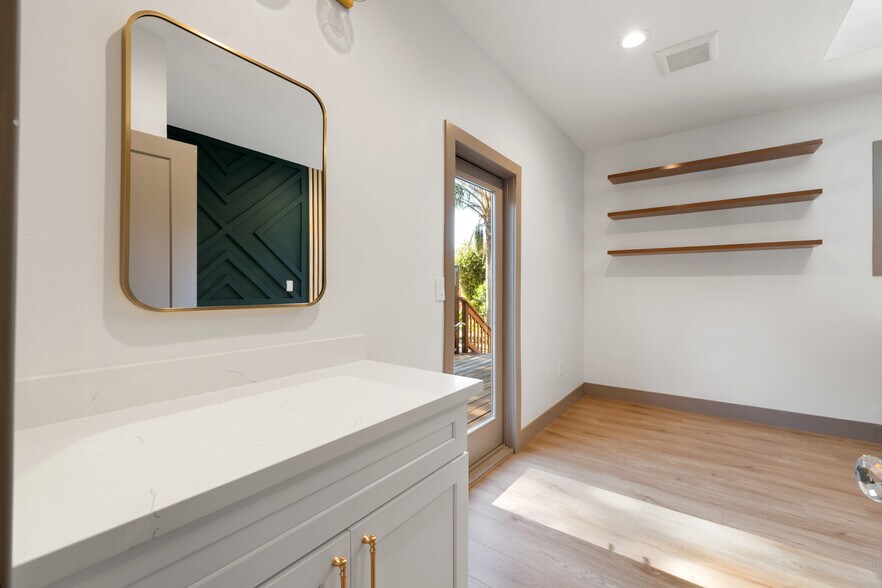 More Photos Of 14268 CA-160, Isleton Apartments For Sale