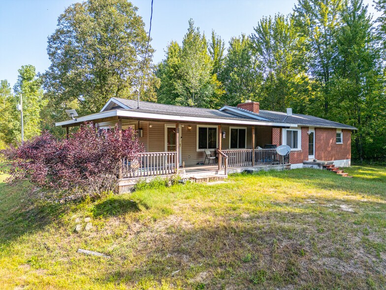 More Photos Of 5852 NW County Line Rd, Coleman Warehouse For Sale