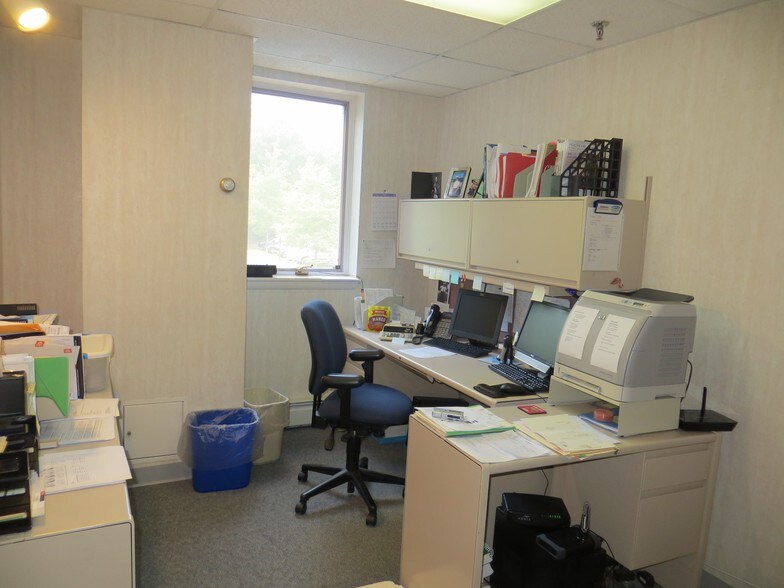 More Photos Of 222 Schanck Rd, Freehold Medical For Lease