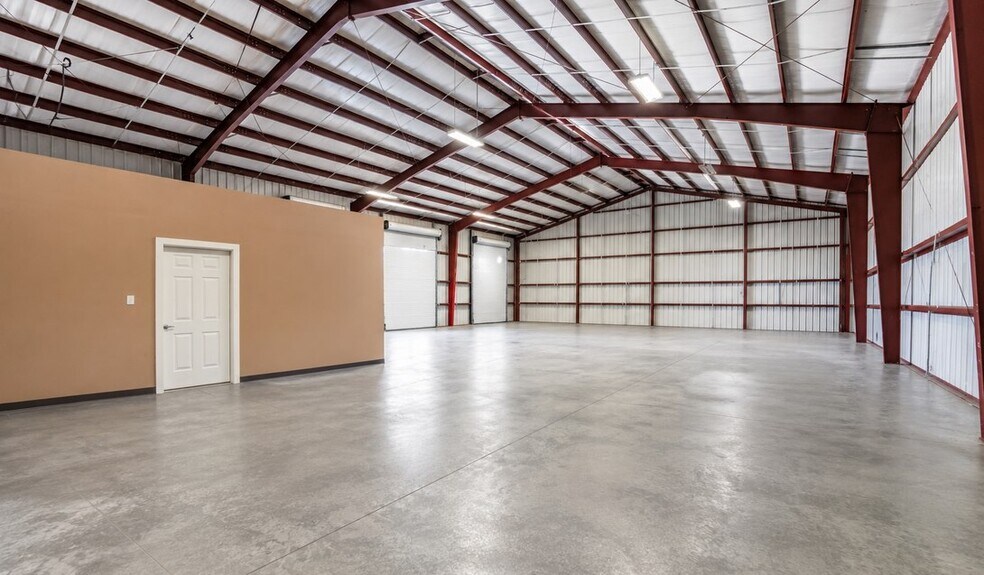More Photos Of 8601 Fawn Trl, Conroe Warehouse For Sale