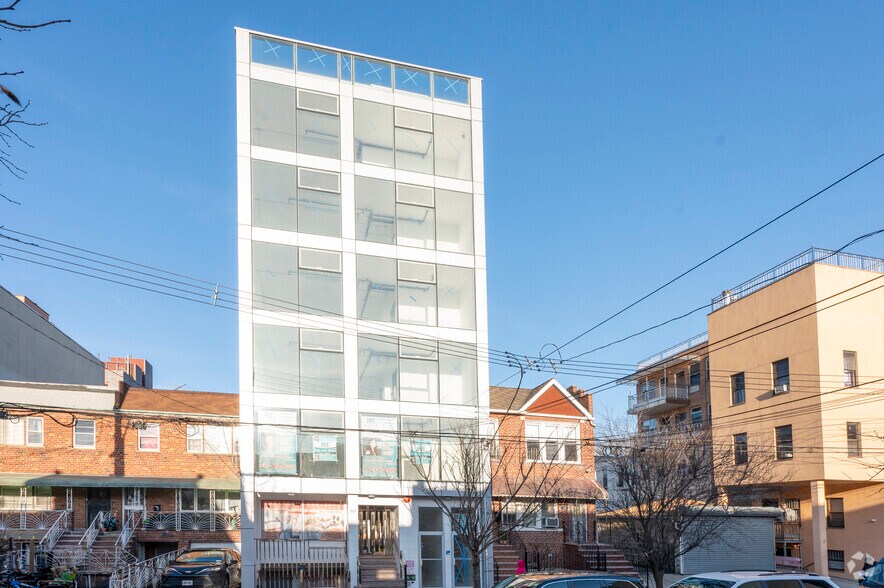 More Photos Of 867 53rd St, Brooklyn Medical For Lease