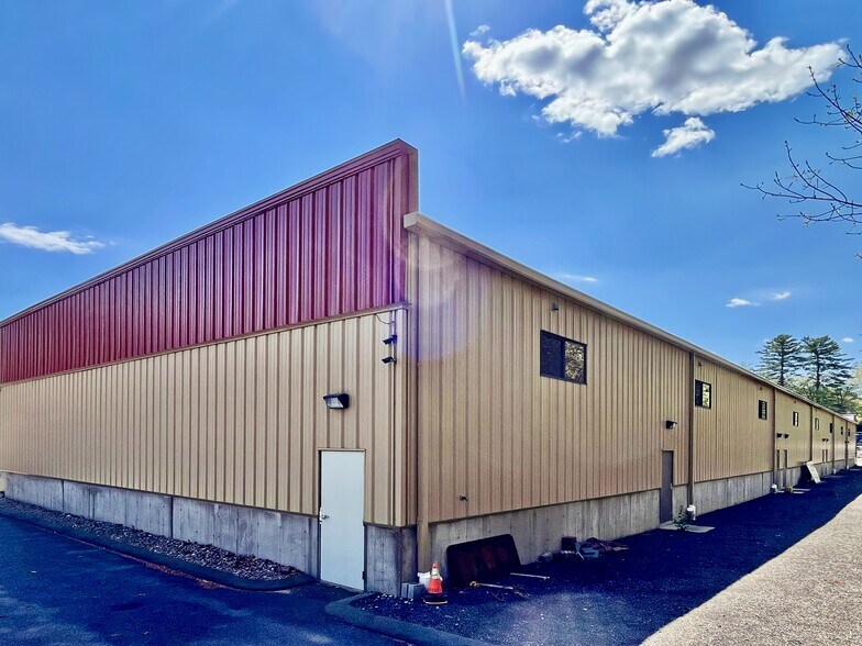 More Photos Of 2 Rockview Way, Rockland Industrial For Lease