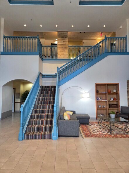 More Photos Of 13501 W Memorial Park Dr, Oklahoma City Hotel For Sale