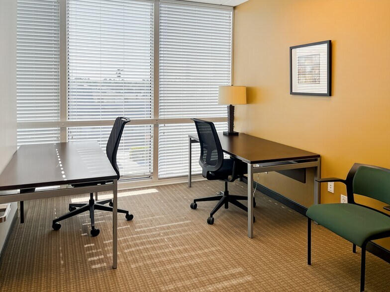 More Photos Of 601 21st St, Vero Beach Coworking Space