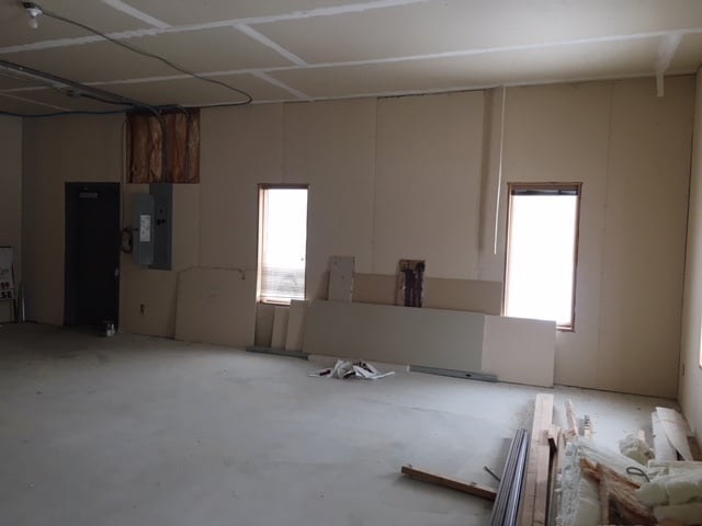 More Photos Of 1330-1350 W Southport Rd, Indianapolis Unknown For Lease