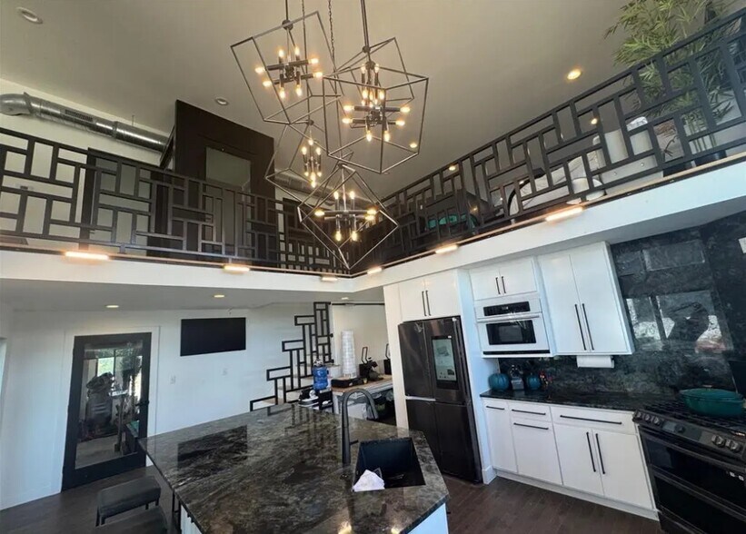 More Photos Of 19199 Quarry Rd, Warrenton Service For Sale