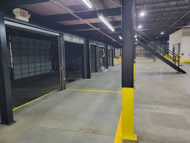 More Photos Of 3801 W 65th St, Little Rock Refrigeration Cold Storage For Sale
