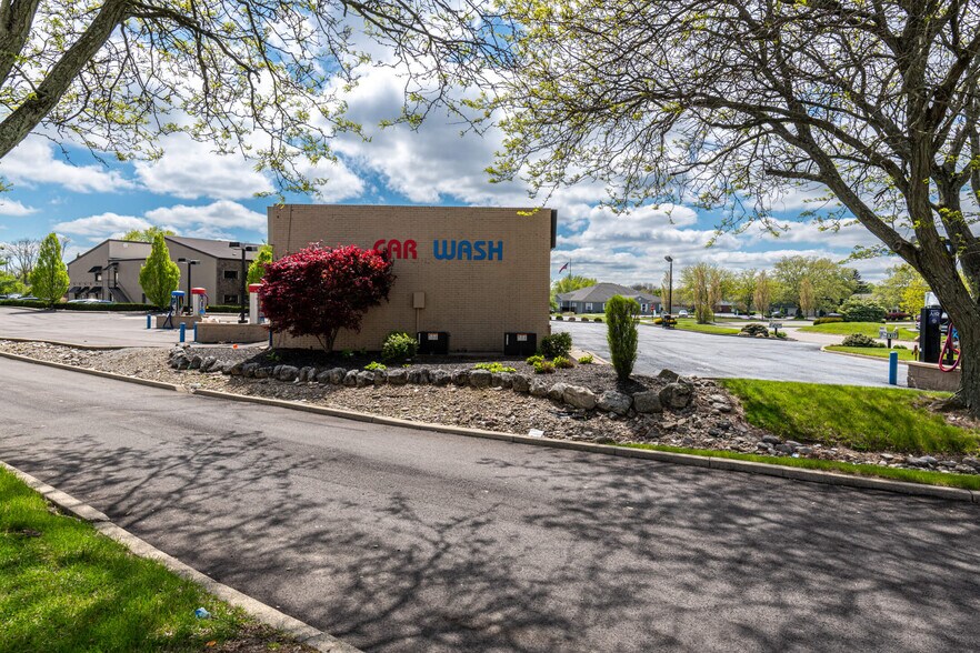 More Photos Of 1990 Andrew Rd, Dayton Carwash For Sale