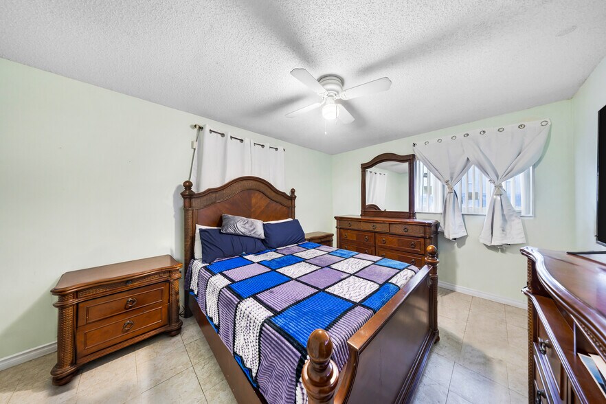 More Photos Of 840-858 NW 4th St, Miami Apartments For Sale