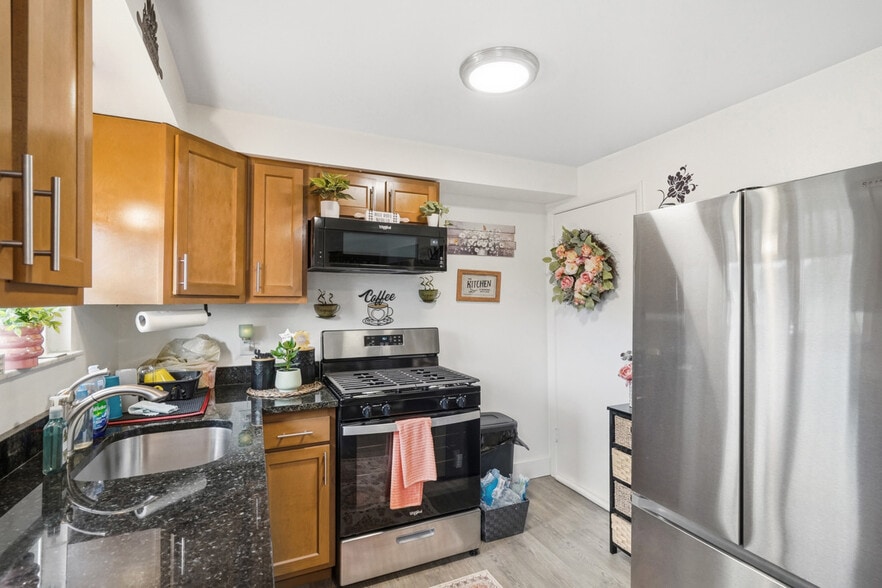 More Photos Of 3801 Hilpert St, Pittsburgh Apartments For Sale
