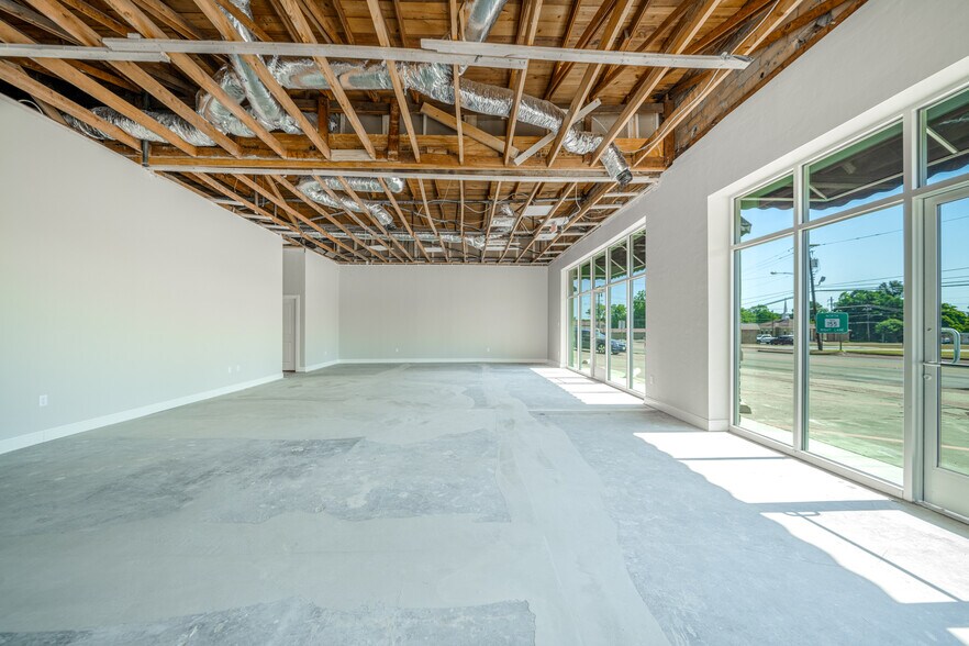 More Photos Of 307 US Highway 271 N, Gilmer Storefront Retail Office For Lease