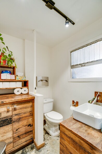 More Photos Of 3001 N North Coolidge Ave, Los Angeles Land For Sale