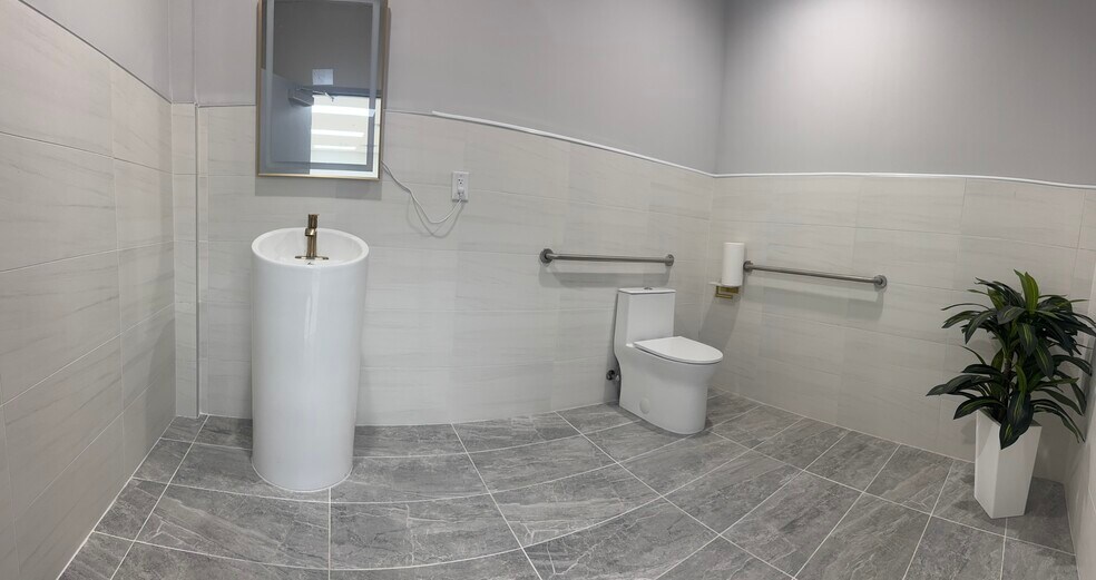 More Photos Of 763 US-80 Hwy, Eden Light Distribution For Lease