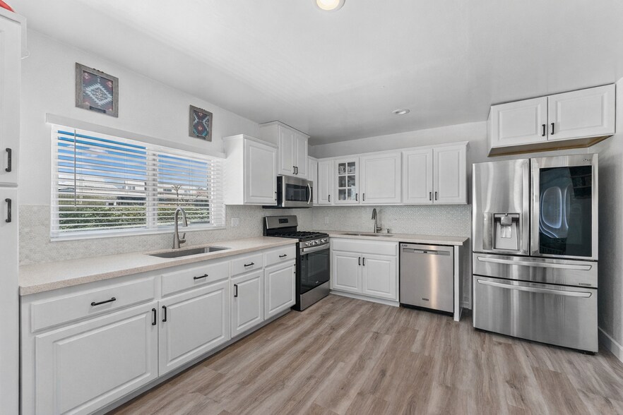 More Photos Of 829 11th St, Imperial Beach Apartments For Sale
