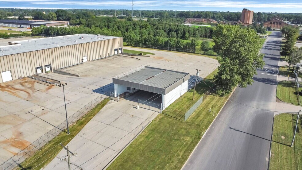 More Photos Of 4500 Groves Rd, Columbus Warehouse For Lease