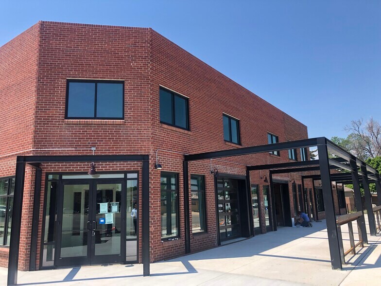 More Photos Of 11690 Montview Blvd, Aurora Storefront Retail Office For Lease