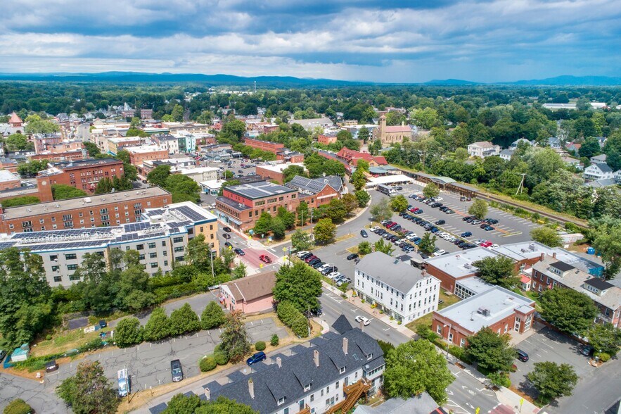 More Photos Of 2 Gleason Plz, Northampton General Retail For Lease