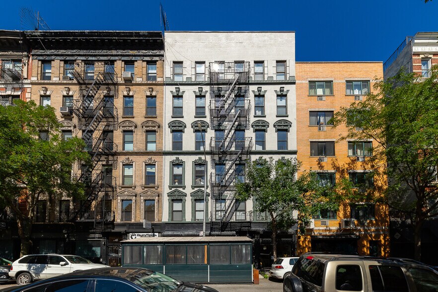 More Photos Of 245 Eldridge St, New York Apartments For Lease