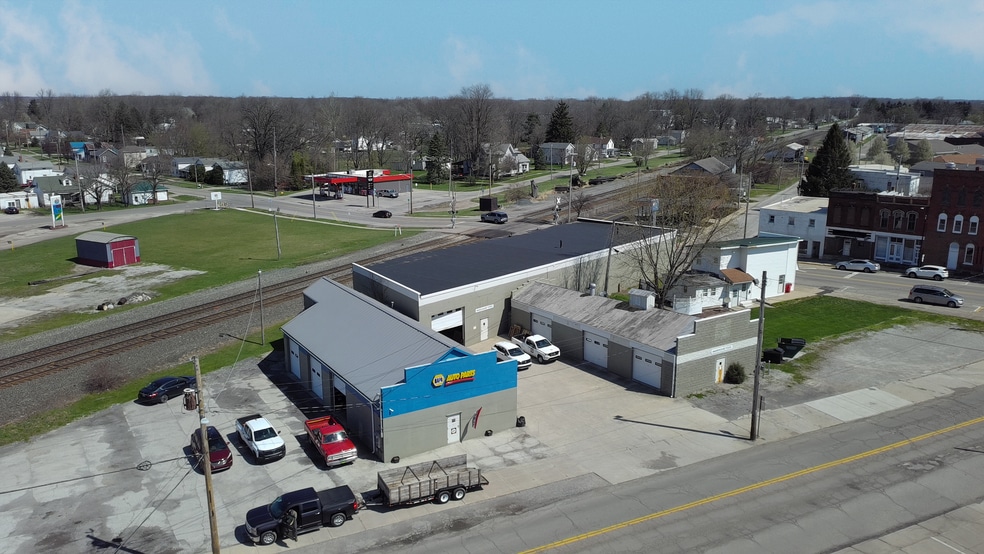 Primary Photo Of 19 N Main St, New London General Retail For Sale