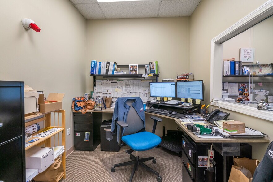 More Photos Of 655 Saw Mill Brook Pky, Newton General Retail For Sale