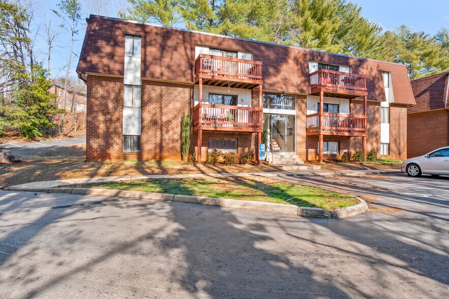 More Photos Of 81 Terry Ct, Collinsville Multifamily For Sale