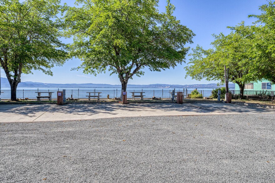 More Photos Of 2985 Lakeshore Blvd, Upper Lake Manufactured Housing Mobile Home Park For Sale