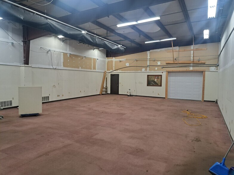 More Photos Of 4602 N US Highway 63, West Plains Flex For Sale