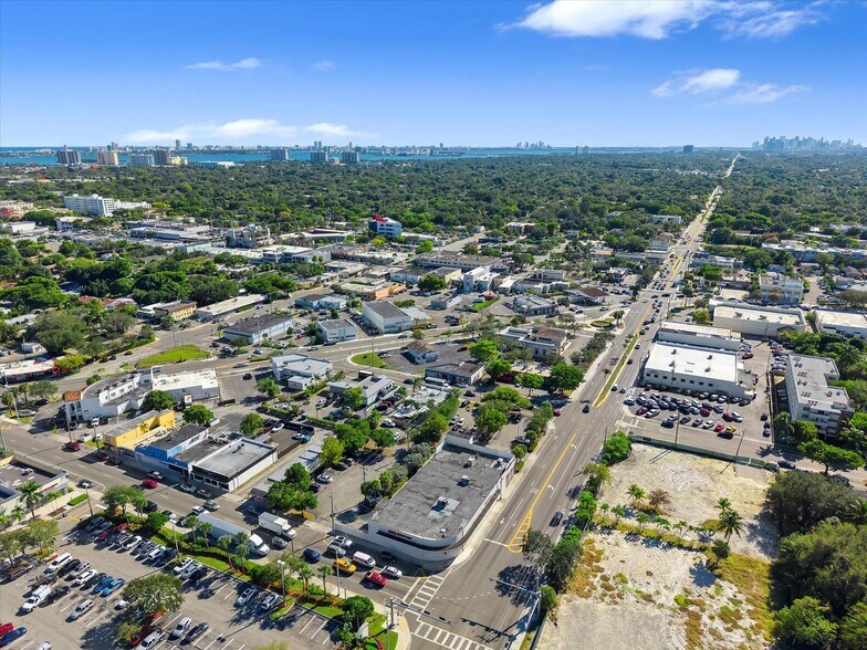 More Photos Of 609 NE 127th St, North Miami Freestanding For Sale