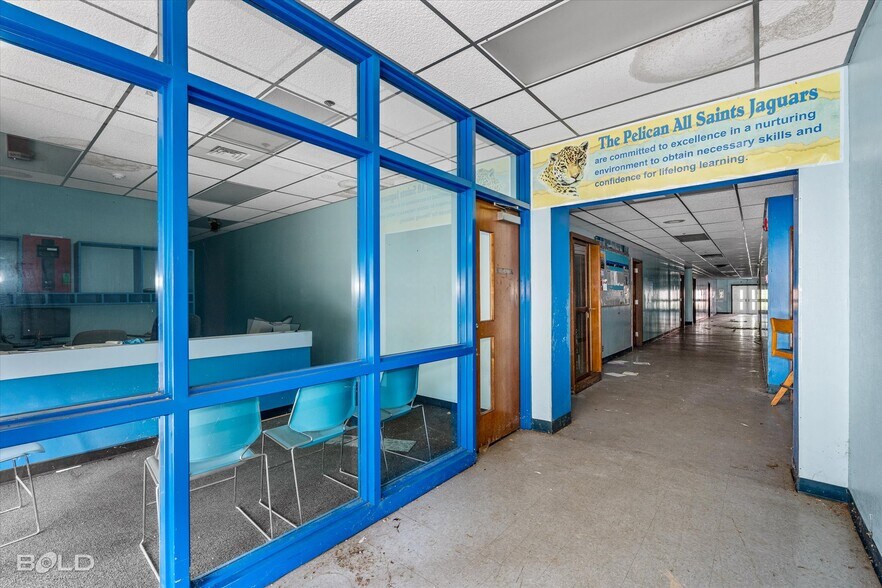 More Photos Of 200 All Saints Rd, Pelican Schools For Sale