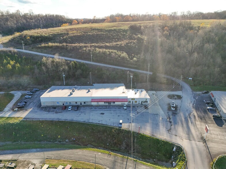 More Photos Of 23 Cedar Point Dr, Owingsville Freestanding For Lease