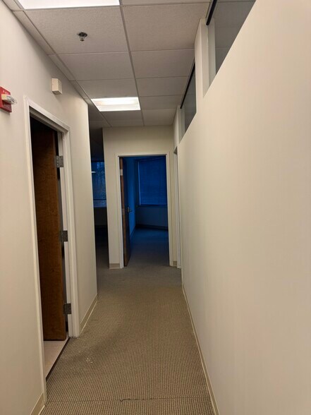 More Photos Of 1801 Robert Fulton Dr, Reston Medical For Lease