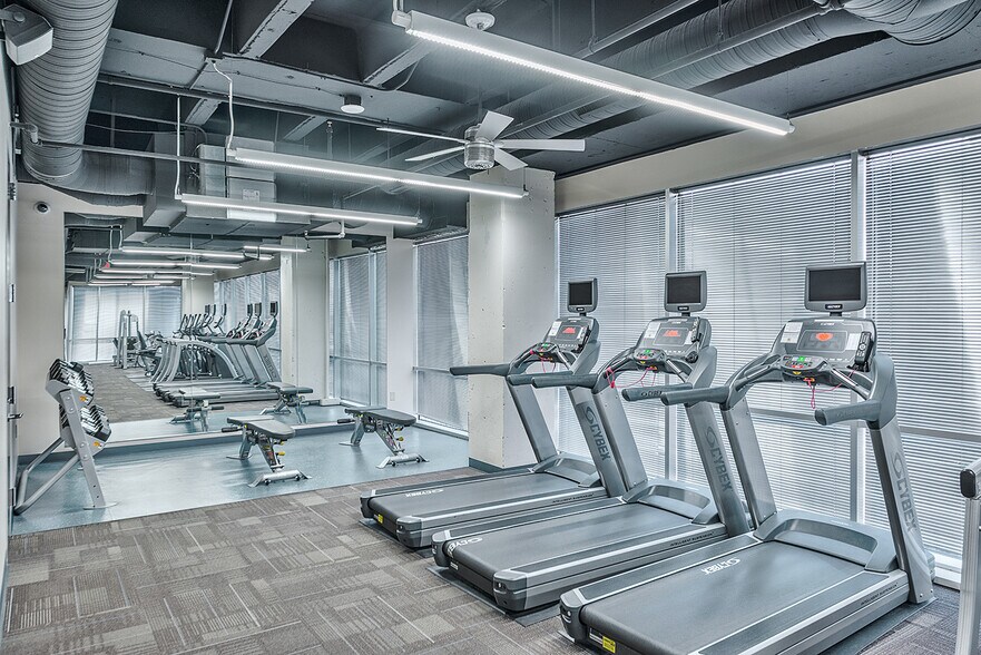 More Photos Of 3100 Monticello Ave, Dallas Office For Lease