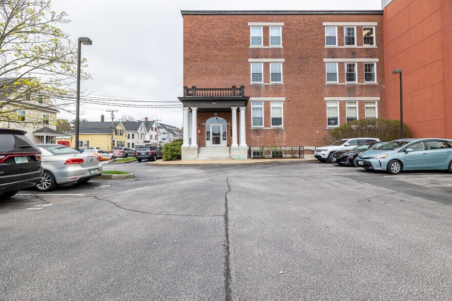 More Photos Of 46 S Main St, Concord Office For Sale