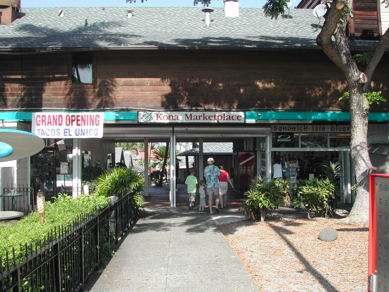 More Photos Of 75-5725-75-5729 Alii Dr, Kailua Kona General Retail For Lease