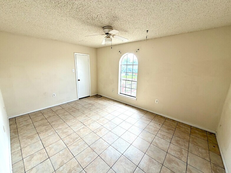 More Photos Of 4728 Ya Tittle Ave, Baton Rouge Apartments For Sale
