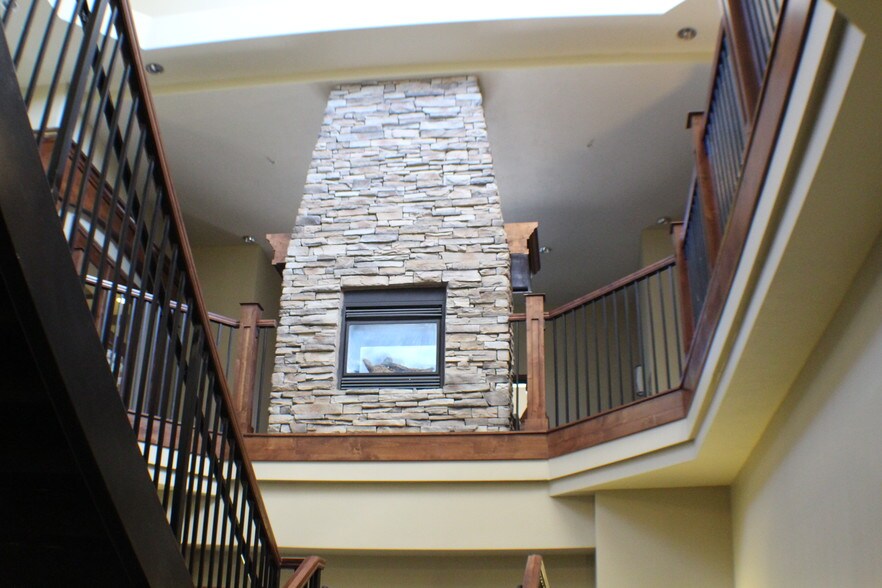 More Photos Of 2620 Commercial Way, Rock Springs Medical For Lease