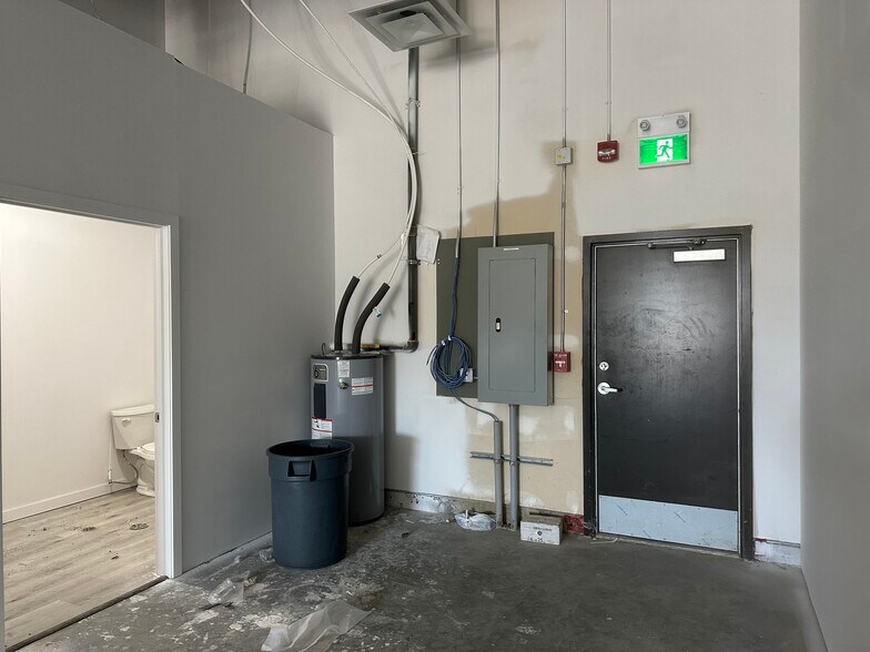 More Photos Of 3919 49th Ave, Stony Plain Storefront Retail Office For Sale