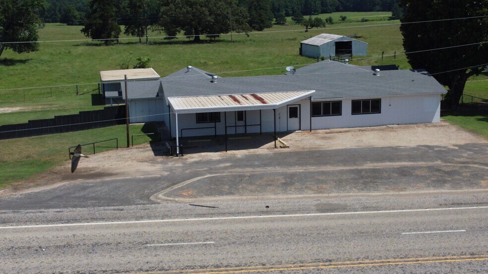More Photos Of 4846 US Highway 67 W, Simms Daycare Center For Sale