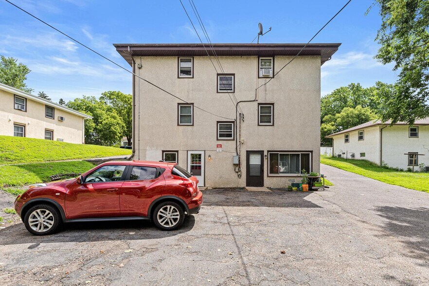 More Photos Of 4220 4th St NE, Columbia Heights Apartments For Sale