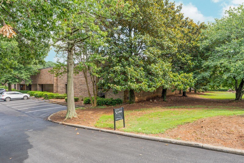 More Photos Of 2177 Flintstone Dr, Tucker Light Manufacturing For Lease