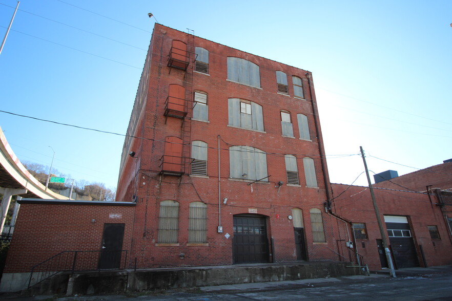 Primary Photo Of 931 W 8th St, Kansas City Industrial For Sale