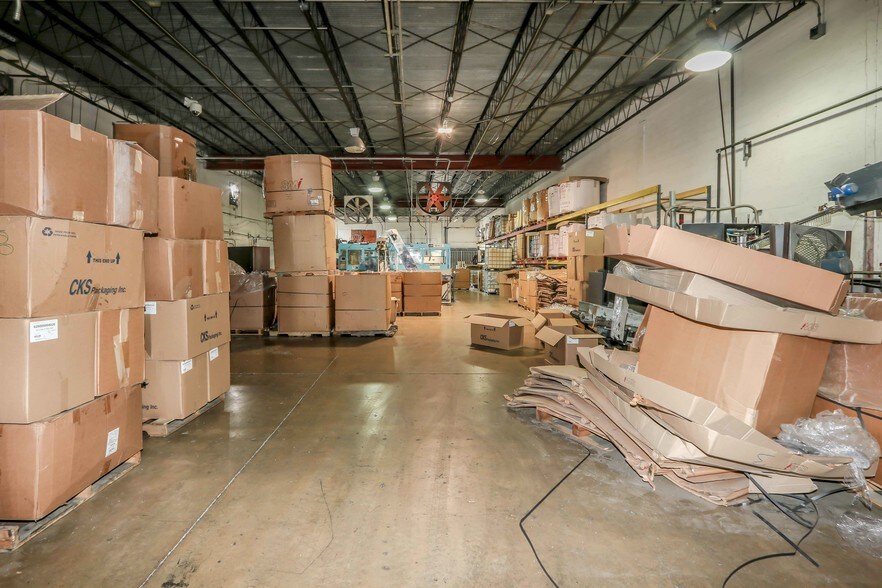 More Photos Of 14935 NW 27th Ave, Opa Locka Warehouse For Lease