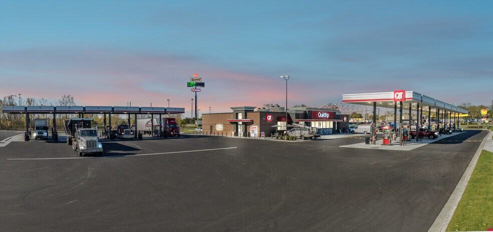 Primary Photo Of 6579 Garringer-Edgefield rd, Jeffersonville Convenience Store For Sale