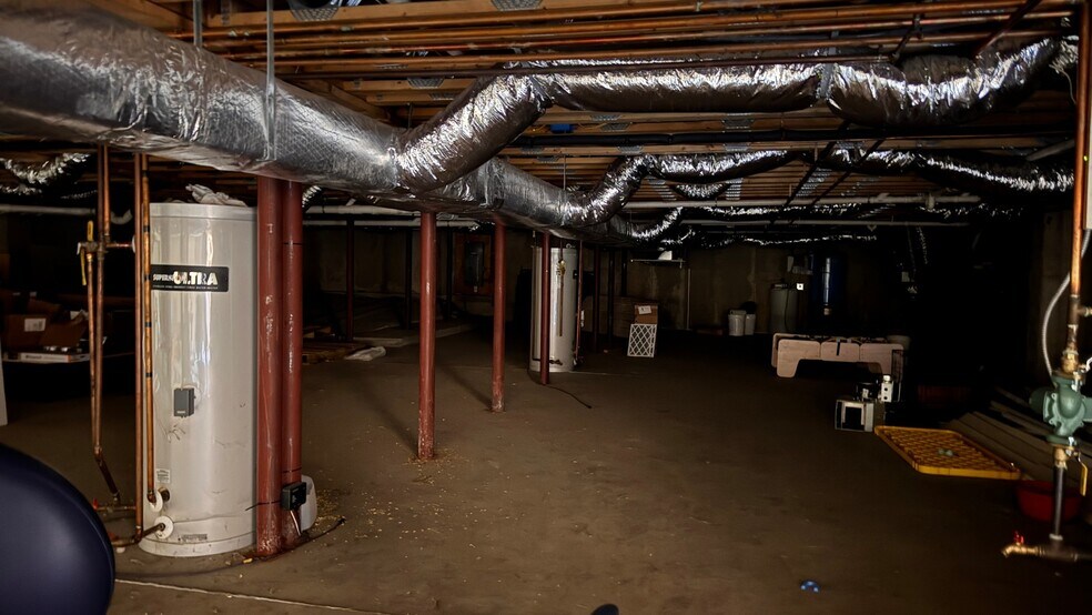 More Photos Of 292 South St, Blue Hill Office For Sale