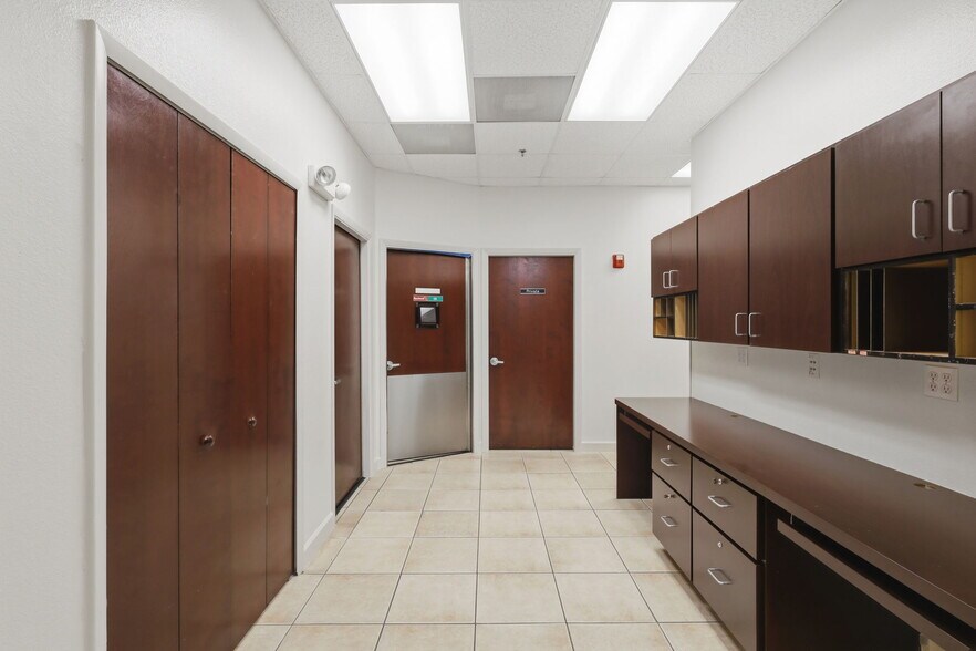 More Photos Of 1690 Dunlawton Ave, Port Orange Medical For Lease