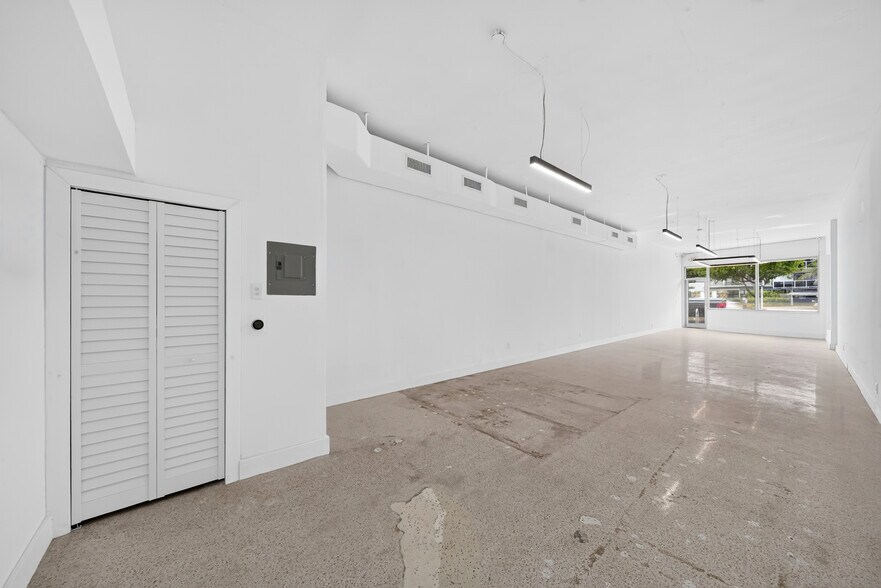 More Photos Of 1975-1977 71st St, Miami Beach Freestanding For Sale