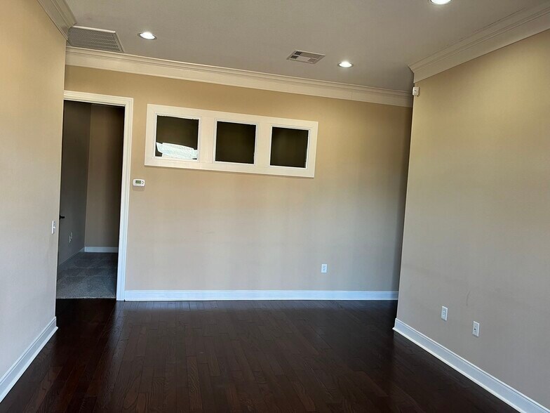 More Photos Of 4501 Cartwright Rd, Missouri City Unknown For Lease