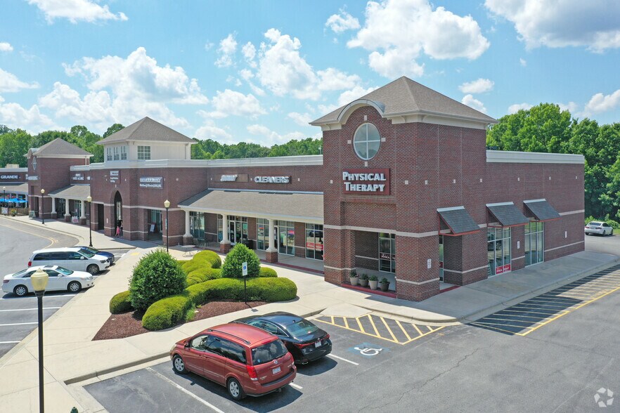 More Photos Of 2205 Oak Ridge Rd, Oak Ridge Storefront For Lease