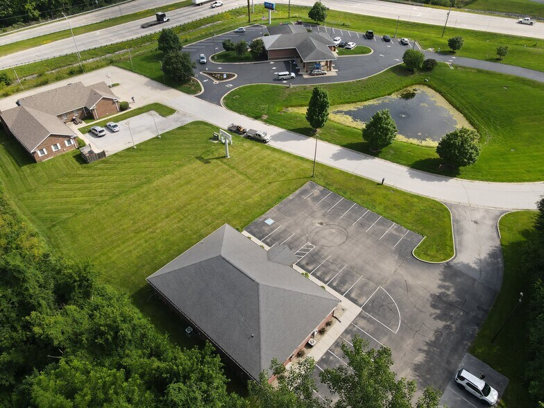 More Photos Of 30 Spring Mill Ct, Mooresville Office For Lease