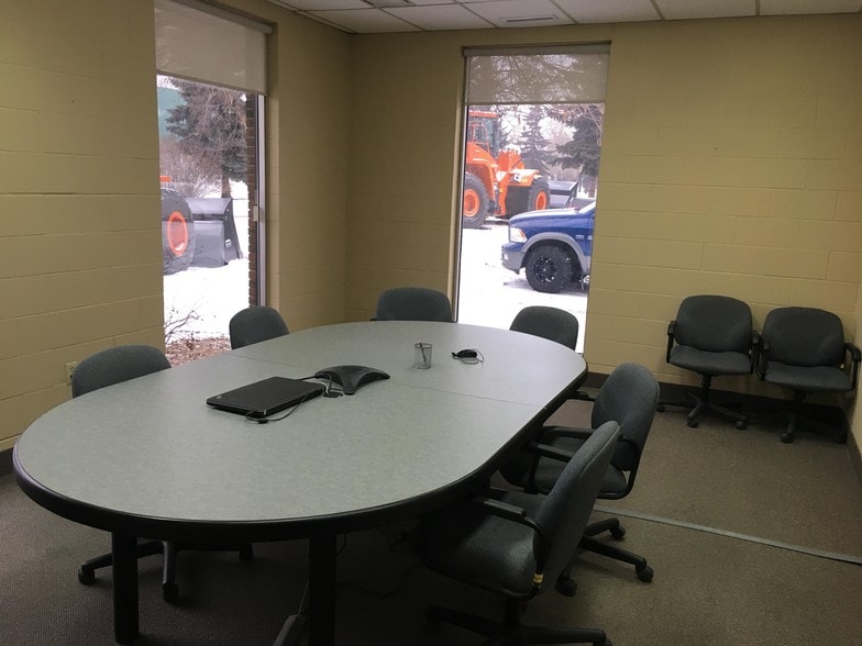 Primary Photo Of 8010 SE 40 St, Calgary Warehouse For Lease